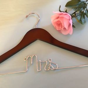 NEW, Wedding hanger,  Mrs hanger, Bride gift